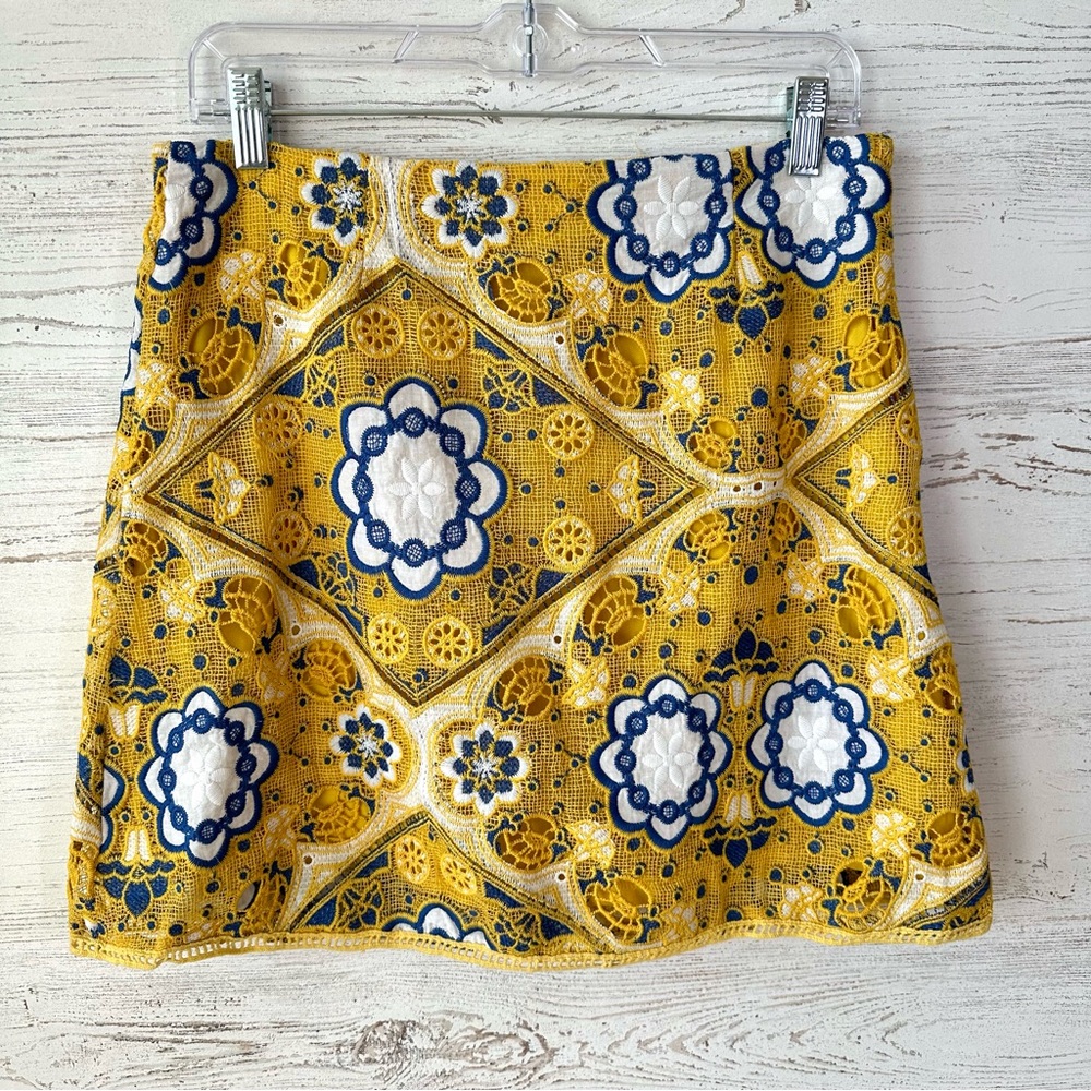 UMGEE Crochet Embroidered Floral Boho Lace Patchwork Mini Skirt Mustard Gold L